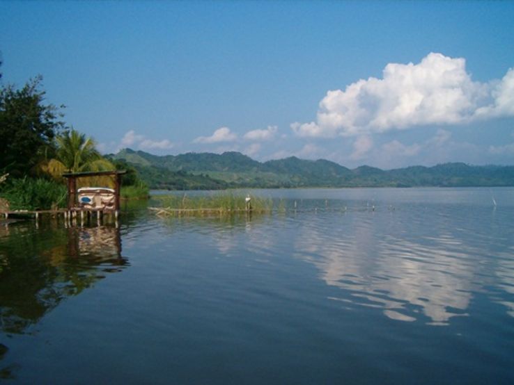 Lake Bosomtwe, treasure to preserve