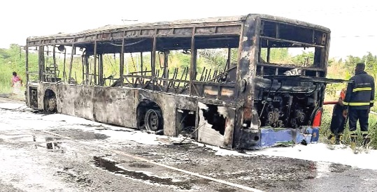 Metro mass bus bursts into flames: All 23 onboard escape unhurt