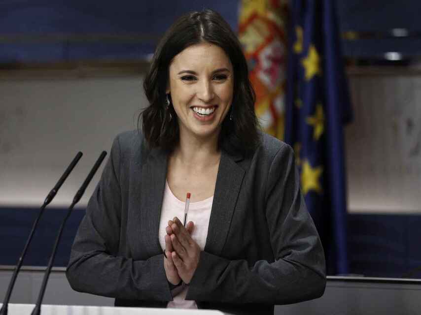 Spanish cabinet approves paid 'menstrual leave'