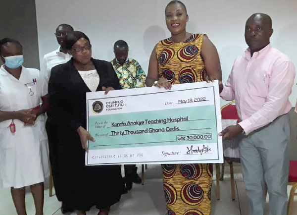 Otumfuo Foundation pays bills of 27 mothers at KATH