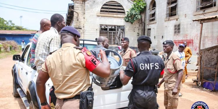 NPA, Security Agencies raid illegal cylinder refurbishing facility: Arrest seven persons 