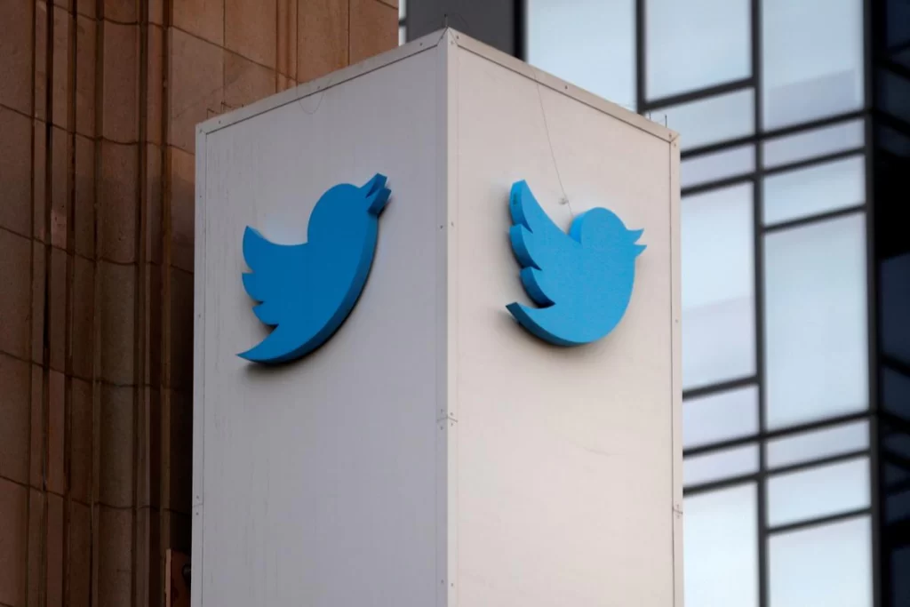 Twitter sued for mass layoffs