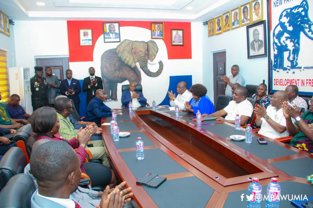 Dr. Bawumia commits to lead fundraising effort to support NPP polling Station Officers