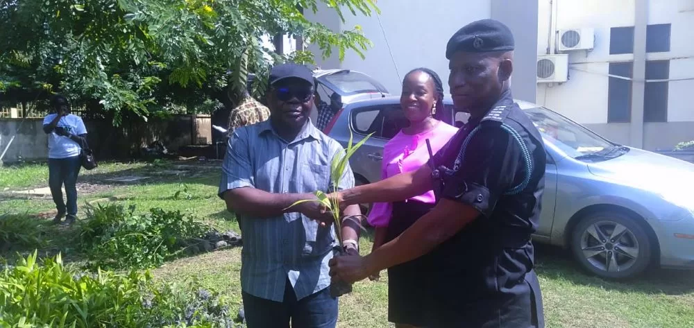 Journalists, Police, corporate institutions take over tree planting in Ashaiman