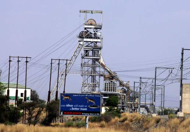 Eleven miners die in South Africa accident