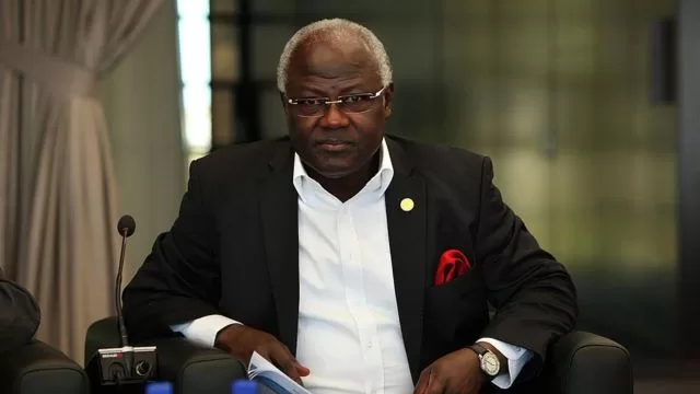 Ernest Bai Koroma: Sierra Leone ex-president flies to Nigeria for medical care