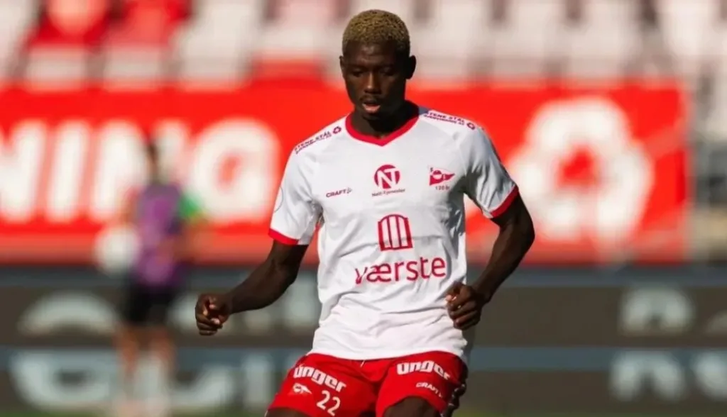 Maxwell Woledzi of Ghana leads Fredrikstad to a first-league triumph over Brann