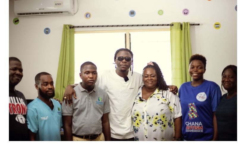 Stonebwoy's The Livingstone Foundation surprises talented autistic boy with gifts in commemoration of World Autism Month