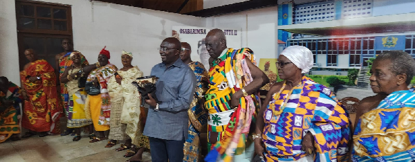 Dr. Bawumia receives blessings and symbolic crown from Oguaamanhene ahead of Central Region tour 