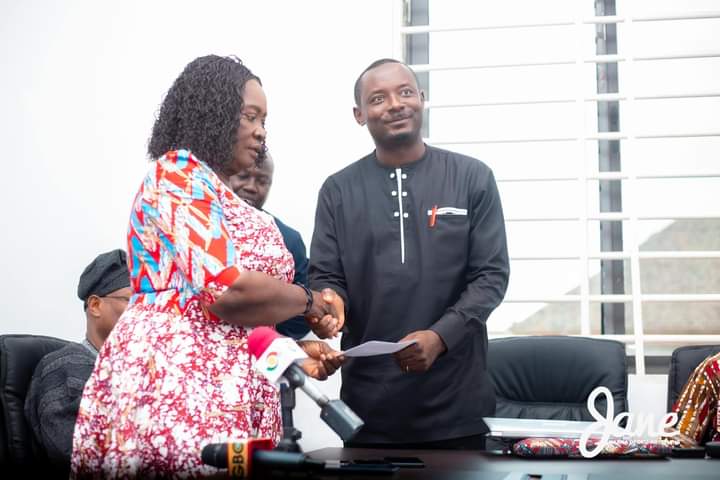 Prof. Naana Opoku-Agyemang donates GHC50,000 TO GNAT Cancer Foundation