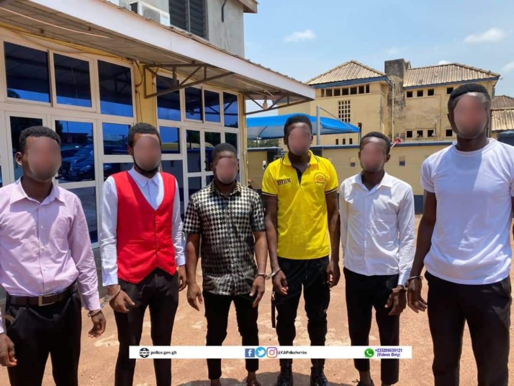 Police arrest 487 QNET Ponzi Scheme members in Kumasi 