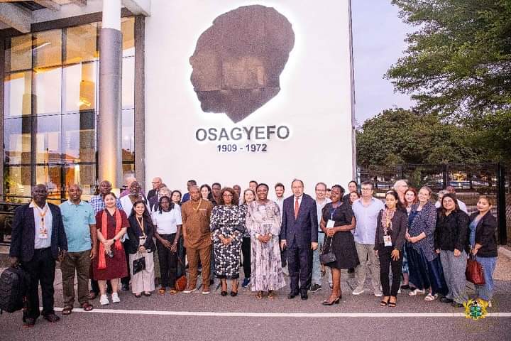 IDUAI delegates visit Kwame Nkrumah Mausoleum